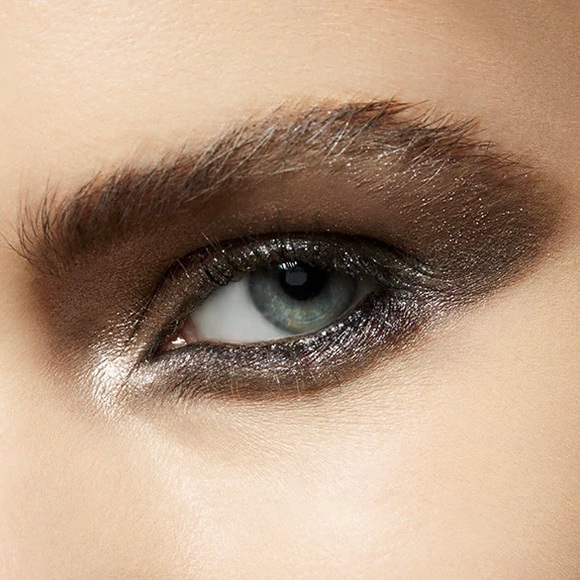 MAC L.E.S. Artiste Frost Eye Shadow - Picture 6 of 10